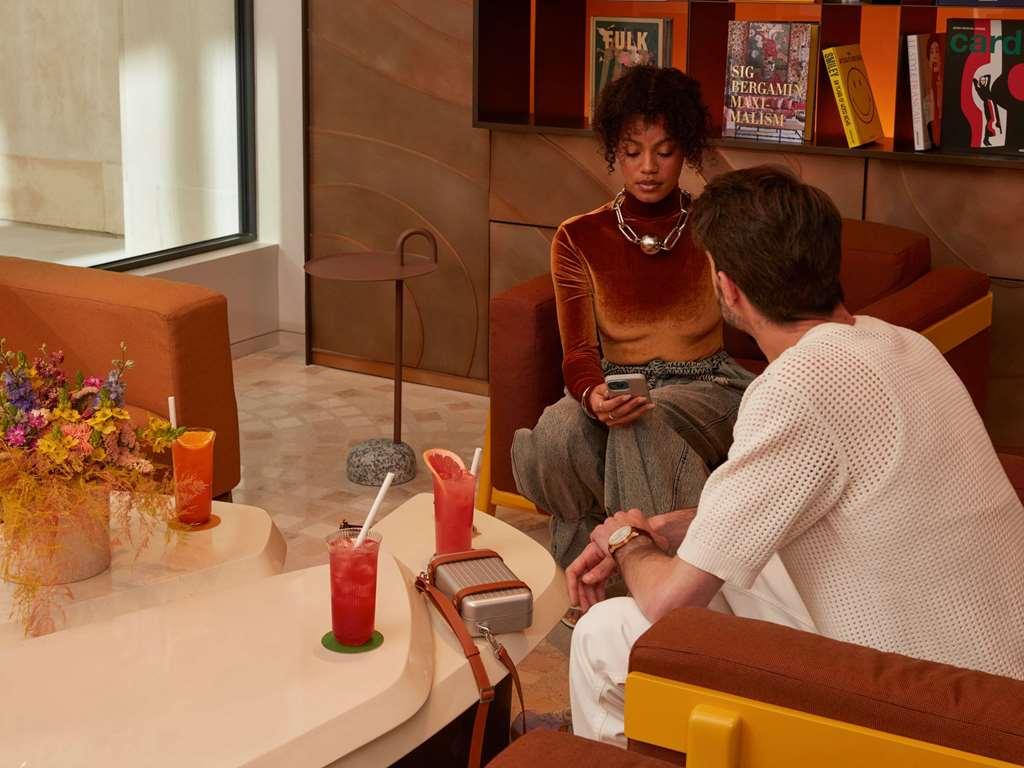 So/ Paris Hotel Restaurant bilde